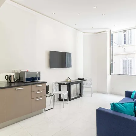 Beautiful Two Bedroom Near Croisette Cannes